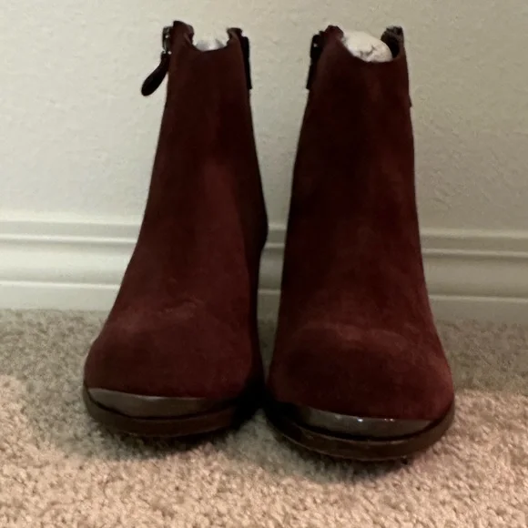 NWOT Diba Sequoia Suede Booties Maroon 8.5 - Picture 4 of 9
